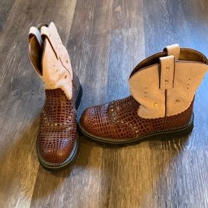 Ariat Cowgirl boots